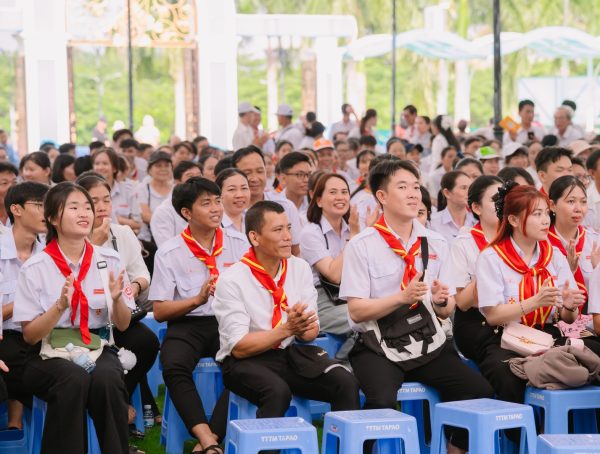 2tapoao.jpg (980 KB)