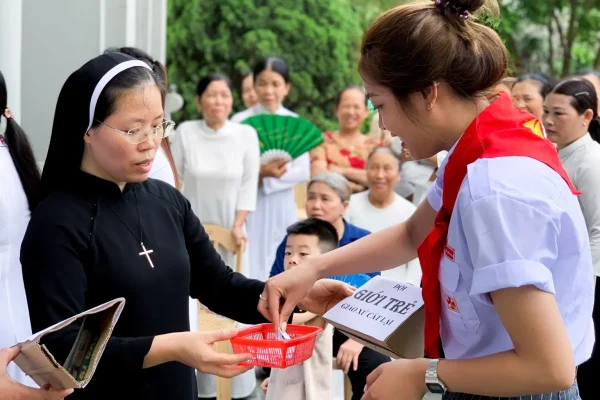 giaoly.webp (114 KB)