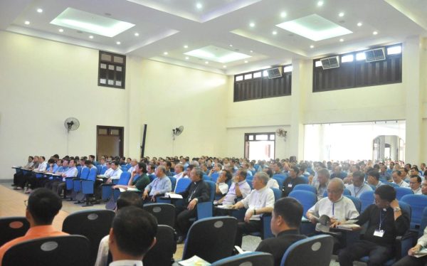 thuonghuanlinh20mucsg thuonghuanlinh mucsg.jpg (171 KB)