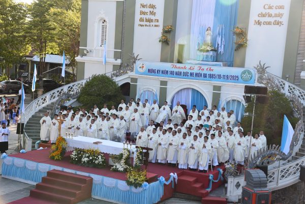 12trakieu2025.jpg (625 KB)