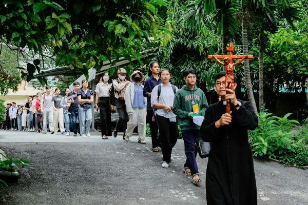 Gioi tre Acutis1.JPG (967 KB)