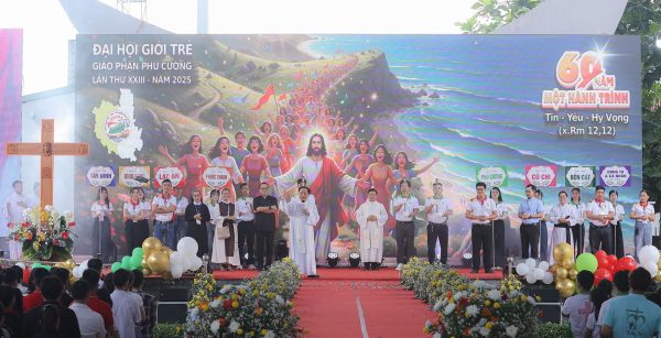 dai20hoi20gioi20tre20gp20phu20cuong Dai hoi Gioi Tre Gp Phu Cuong.jpg (522 KB)
