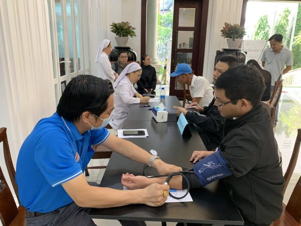 hình 2-hien mau.jpg (297 KB)