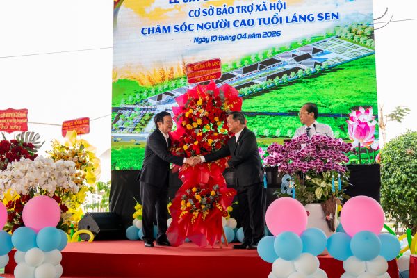 hình 2.jpg (2.66 MB)