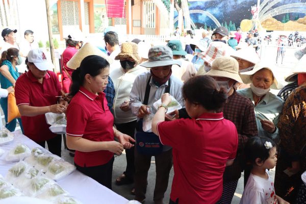 VÕ DÕNG 1.jpg (597 KB)