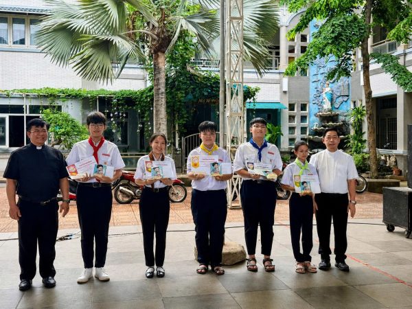 cuộc thi giáo lý hạt An Bình.jpg (578 KB)